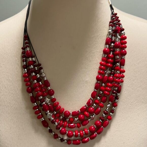 Premier Designs “Red My Mind”  Elegant Red and Silver Beaded Necklace #PDNK2 - Picture 2 of 8